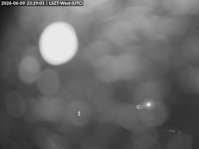 Lommis: Airfield - Cam West