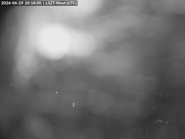 Lommis: Airfield - Cam West
