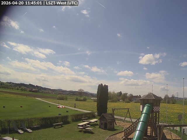 Lommis: Airfield - Cam West