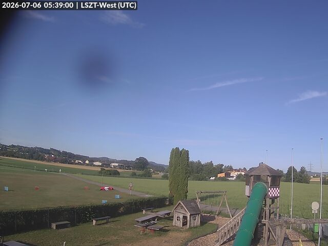Lommis: Airfield - Cam West