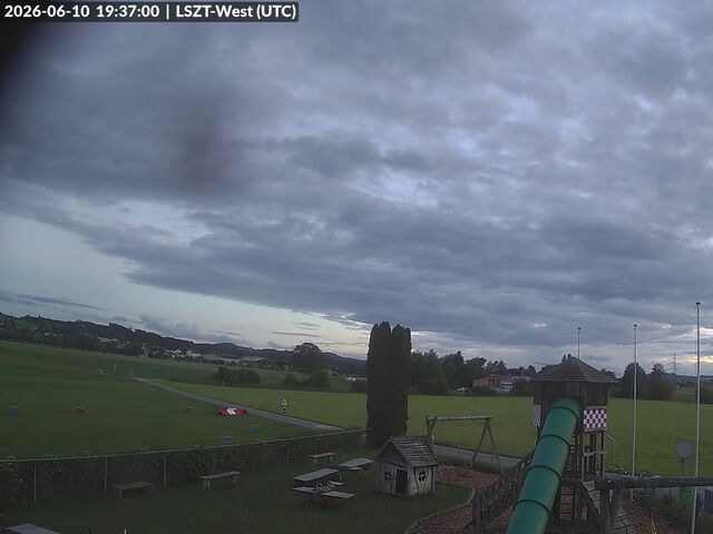 Lommis: Airfield - Cam West