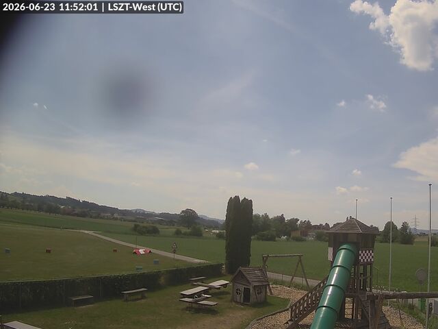 Lommis: Airfield - Cam West