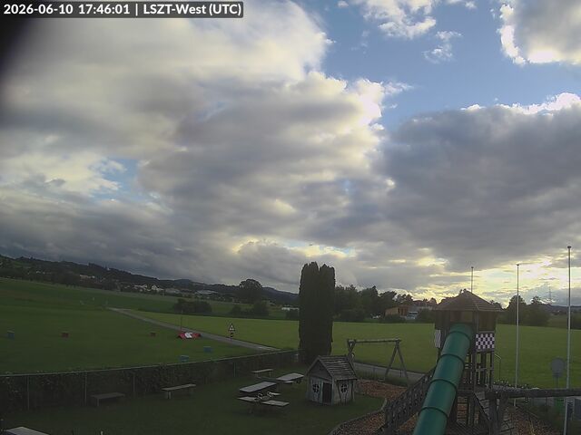 Lommis: Airfield - Cam West