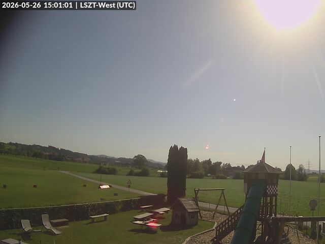 Lommis: Airfield - Cam West