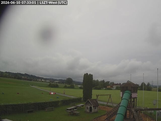 Lommis: Airfield - Cam West