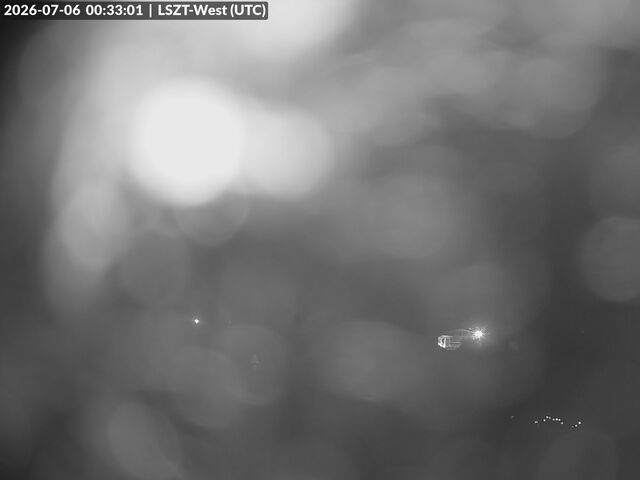 Lommis: Airfield - Cam West