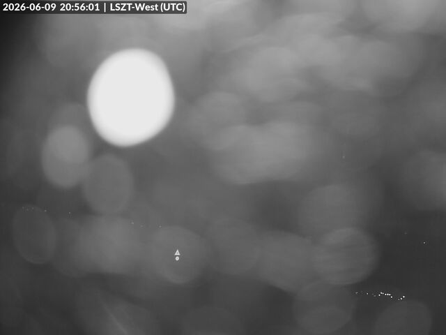 Lommis: Airfield - Cam West
