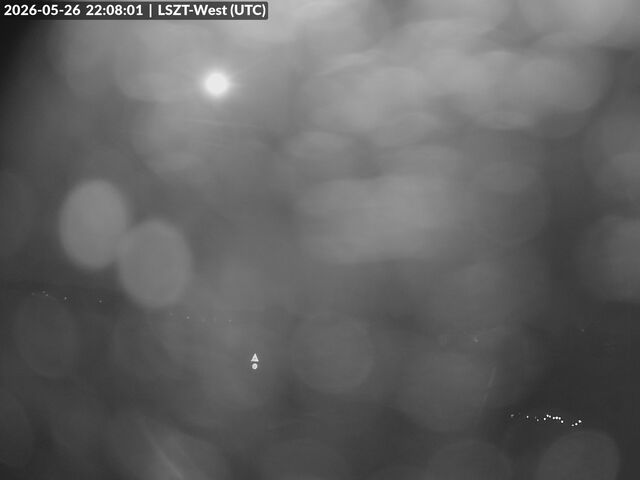 Lommis: Airfield - Cam West