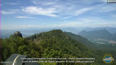 immagine della webcam nei dintorni di Maccagno: webcam Castello Cabiaglio