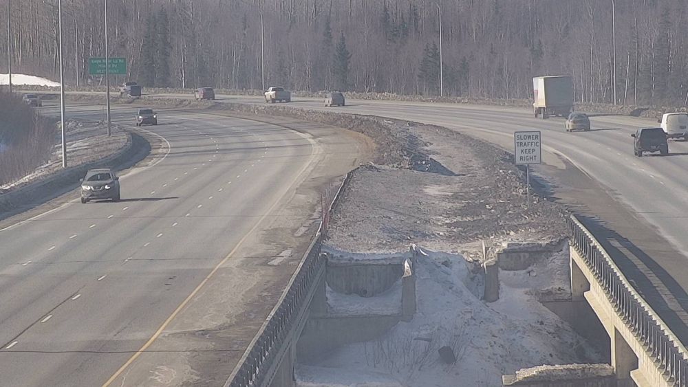 Traffic Cam Southeast Fairbanks: Highway @ Dot Lake MP 1355.2