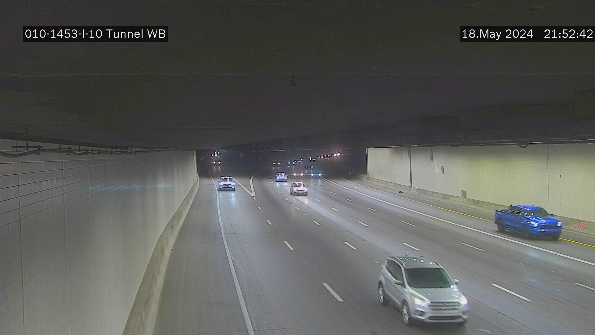 Traffic Cam Phoenix › West: I-10 WB 145.37 @Tunnel