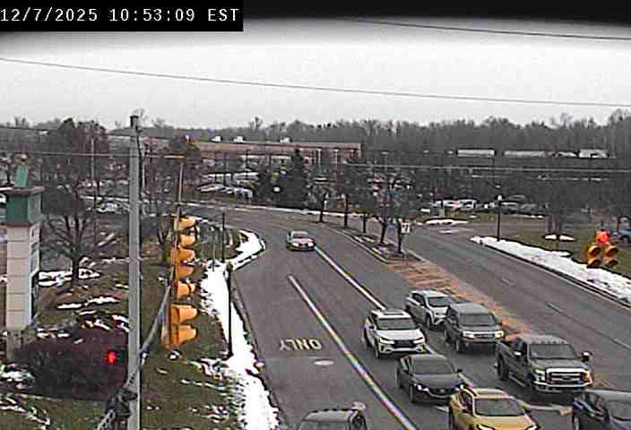 Traffic Cam Snidercrest: Fields Ertel Rd & Union Cemetary Rd