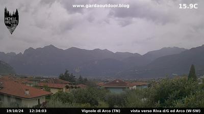 immagine della webcam nei dintorni di Isera: webcam Arco