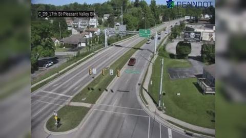 Traffic Cam Altoona: 17TH ST @ PLEASANT VALLEY BLVD