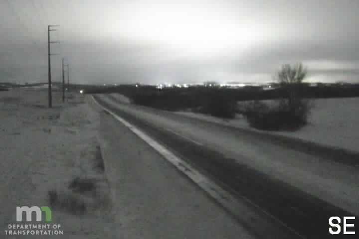 Traffic Cam Minneola: US 52: T.H.52 NB N of C.S.A.H.7 (MP)