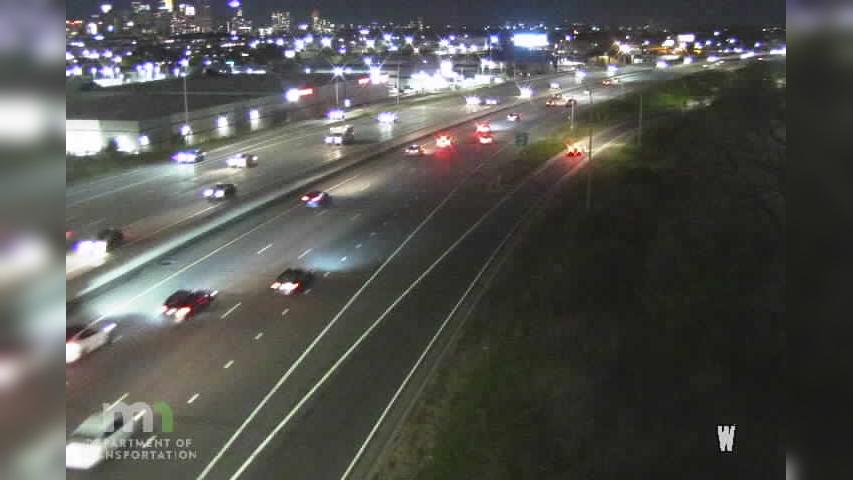 Traffic Cam Minneapolis: I-35W: I-35W SB @ Stinson Blvd
