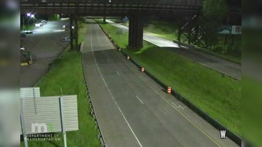 Traffic Cam Duluth: I-35: I-35 NB (Oredocks)