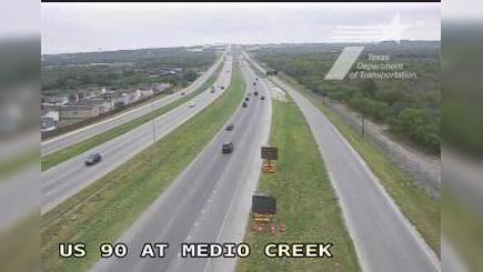 Traffic Cam Macdona › East: US 90 at Medio Creek