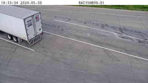 Traffic Cam Alleman: RA35NB98 - Truck Parking