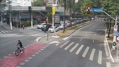 Embu-Guaçu durante o dia