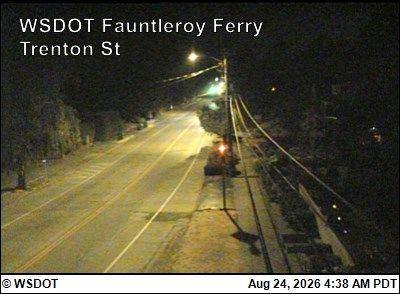 Traffic Cam Seattle › North: WSF Fauntleroy Trenton St looking North