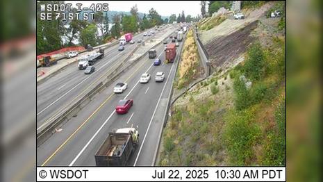 Traffic Cam Bellevue: I-405 at MP 8: SE 71st St