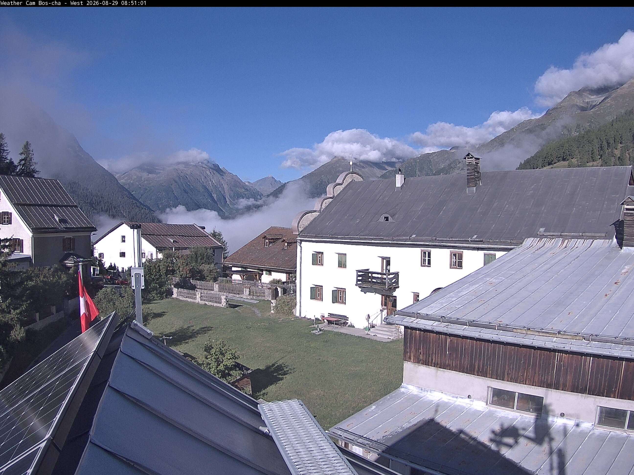 Bos-cha › Westen: Dorfplatz