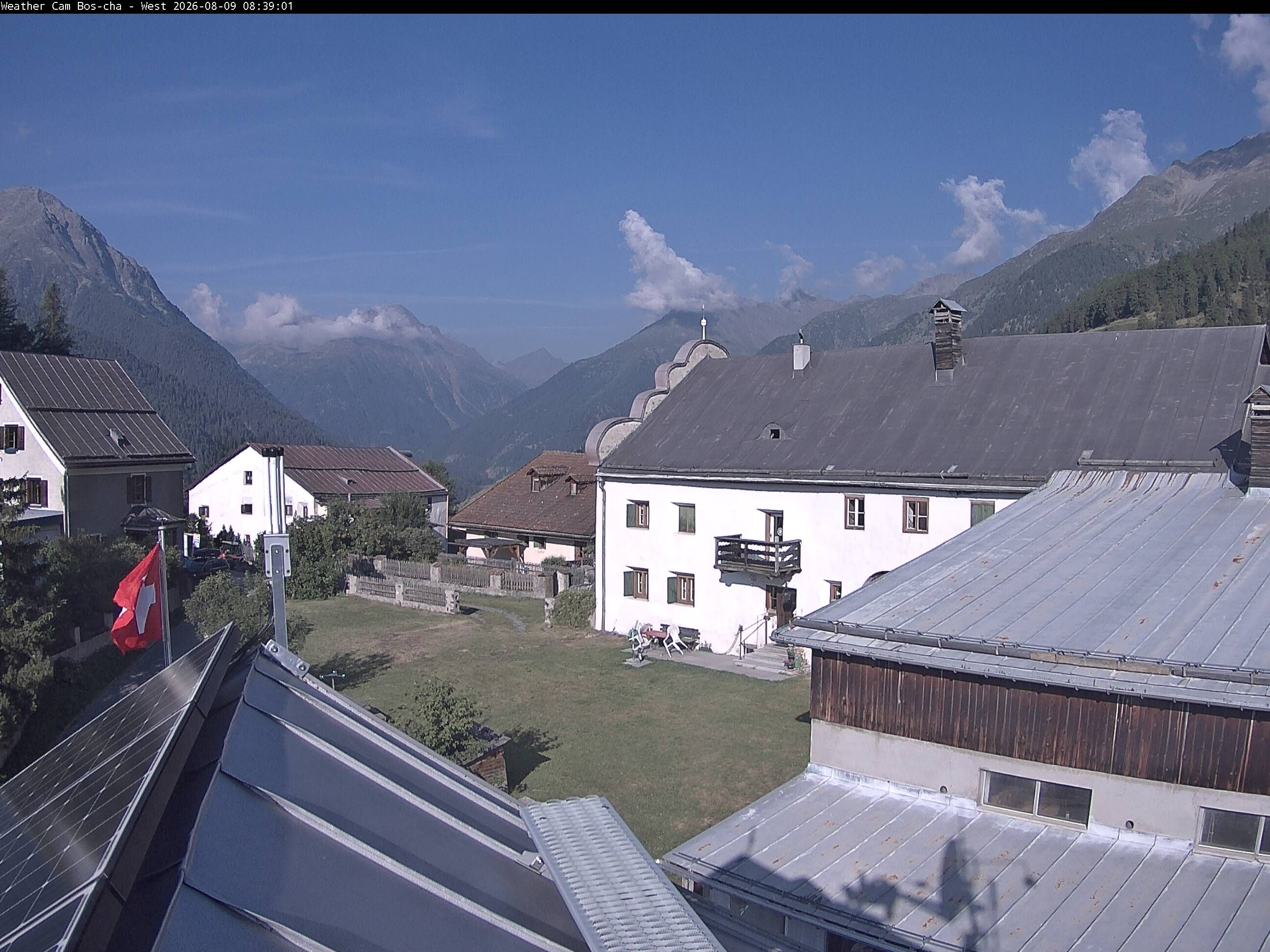 Bos-cha › Westen: Dorfplatz