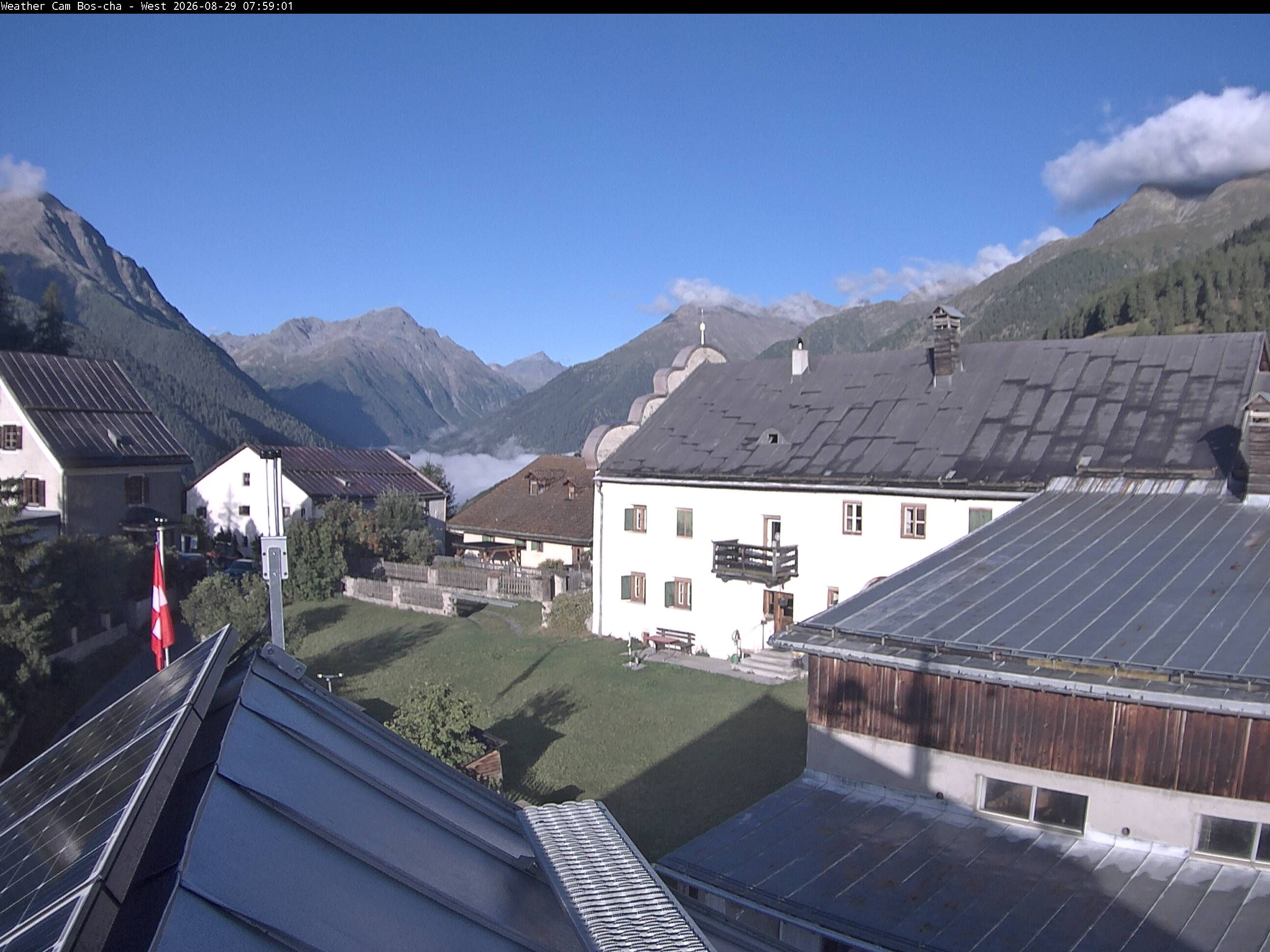 Bos-cha › Westen: Dorfplatz