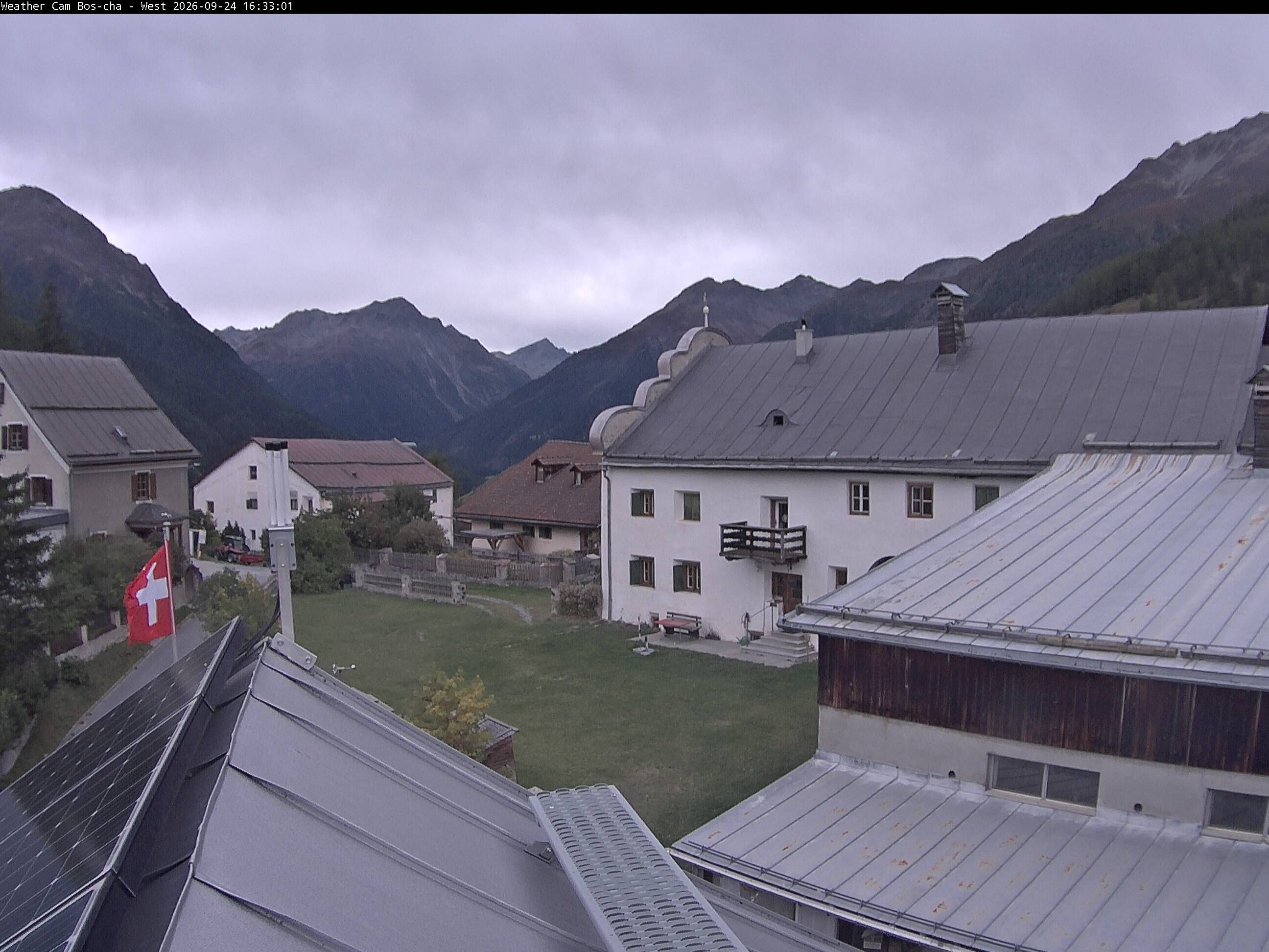 Bos-cha › Westen: Dorfplatz