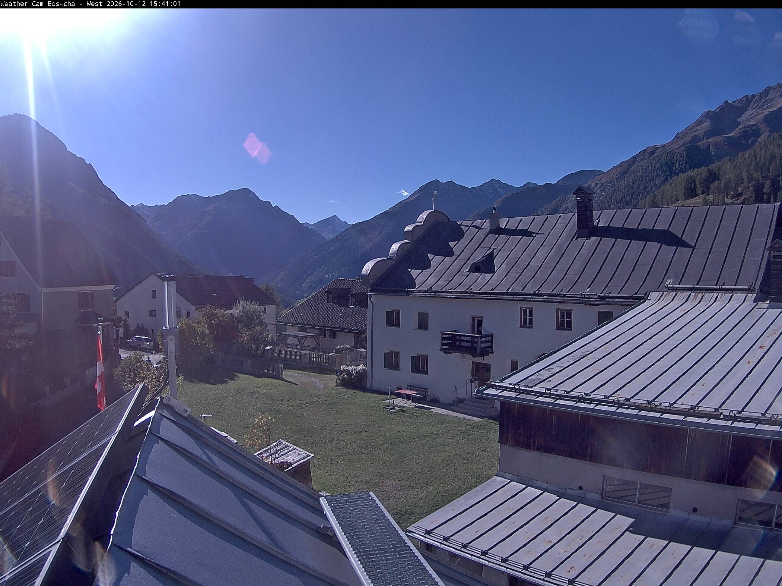 Bos-cha › Westen: Dorfplatz