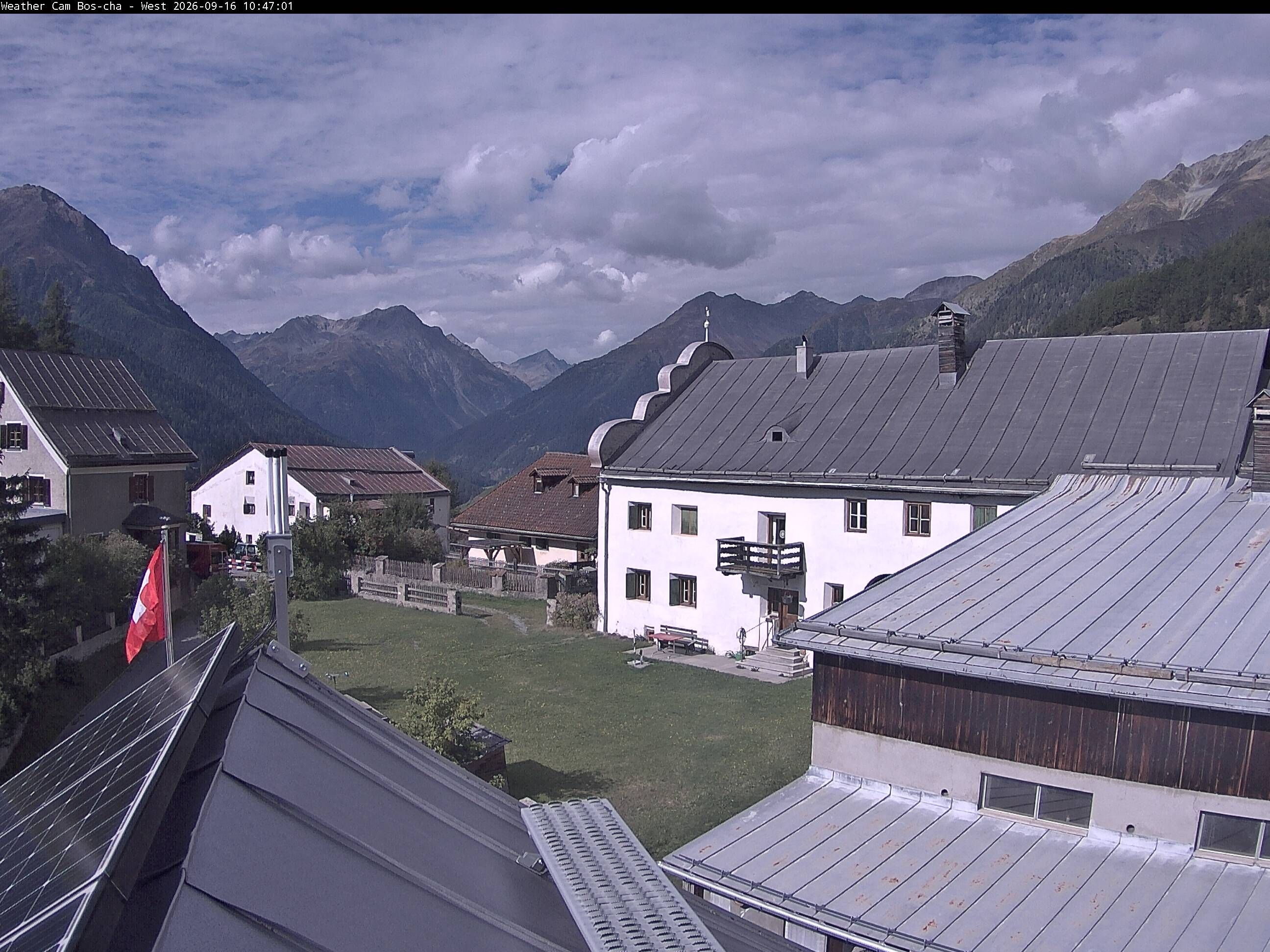 Bos-cha › Westen: Dorfplatz