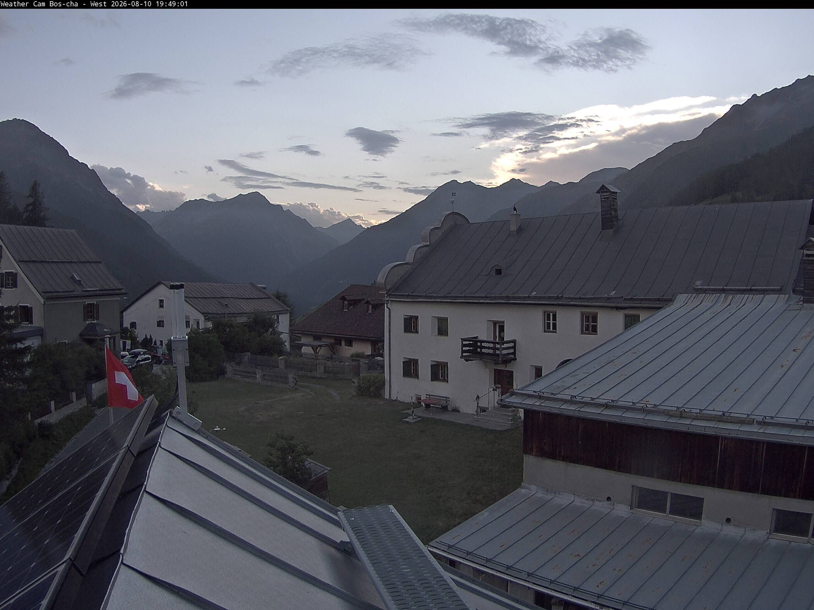 Bos-cha › Westen: Dorfplatz