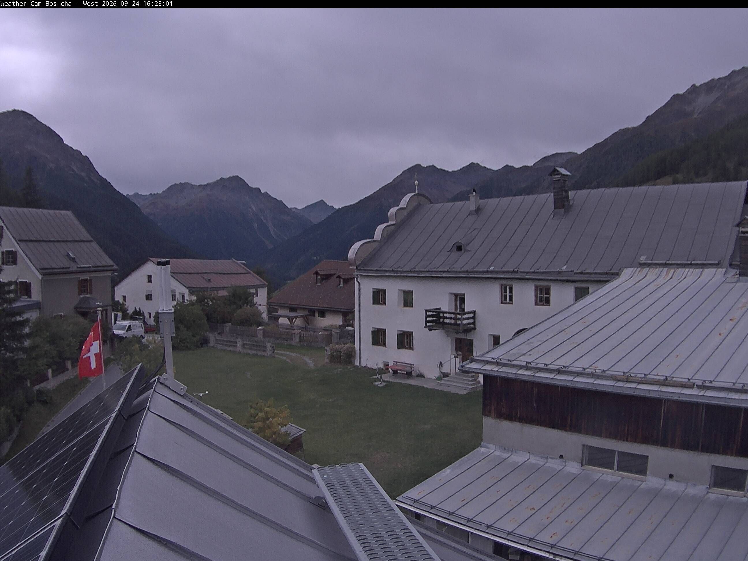 Bos-cha › Westen: Dorfplatz
