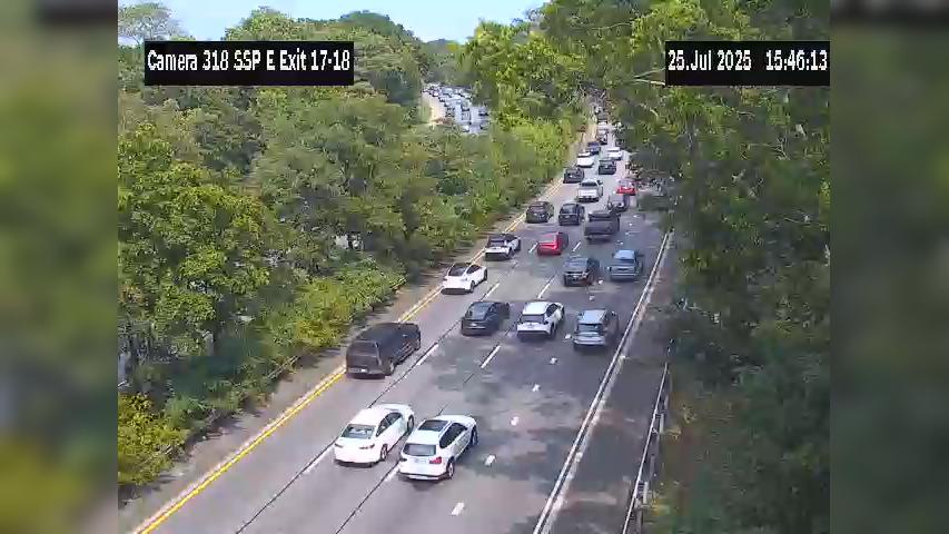 Traffic Cam Hewlett Neck › East: SSP near Exit