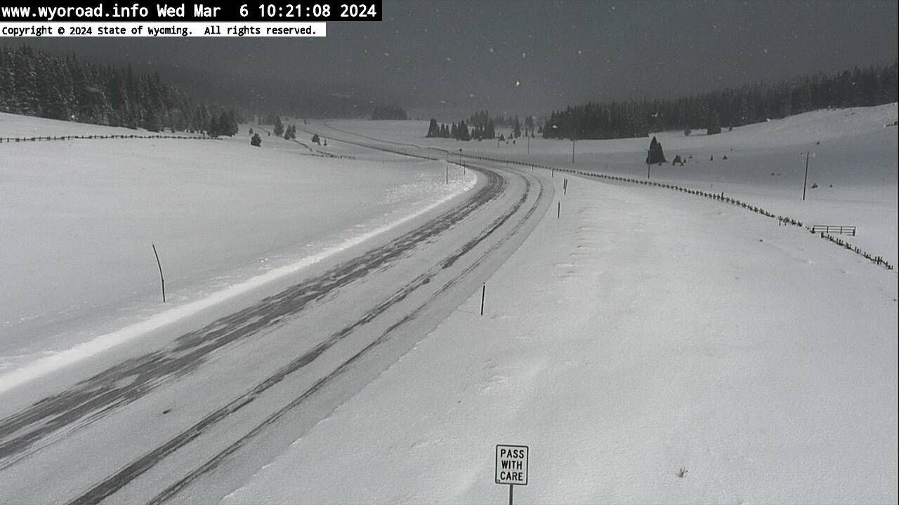 Traffic Cam Hoback Junction: Granite Pass