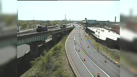 Traffic Cam Hartford: CAM - I-91 SB Exit 29A - Whitehead Hwy