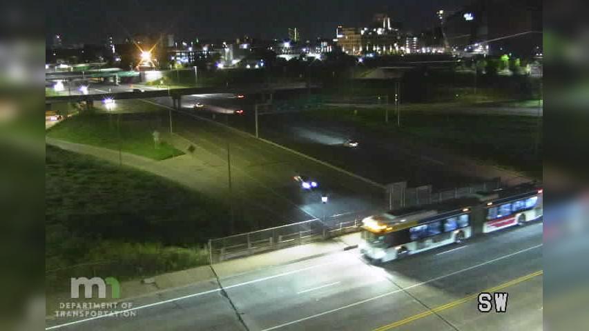 Traffic Cam Minneapolis: I-35W NB @ Washington Ave