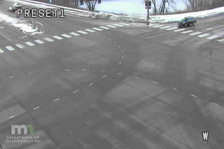 Traffic Cam Chanhassen: T.H.5 EB @ Century Blvd