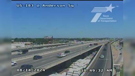 Traffic Cam Wooten › North: US-183 @ Anderson Sq