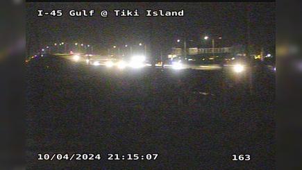 Traffic Cam Virginia Point › South: I-45 Gulf @ Tiki Island