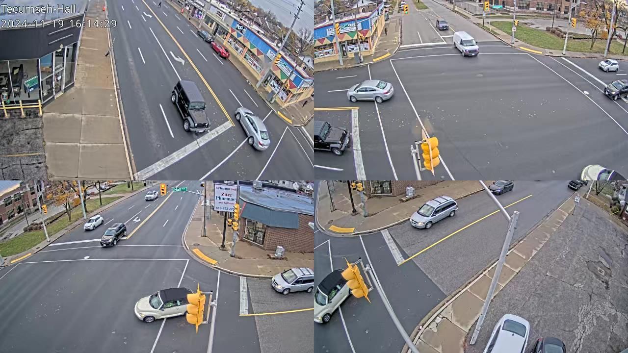 Traffic Cam Windsor: Tecumseh Rd & Hall Ave