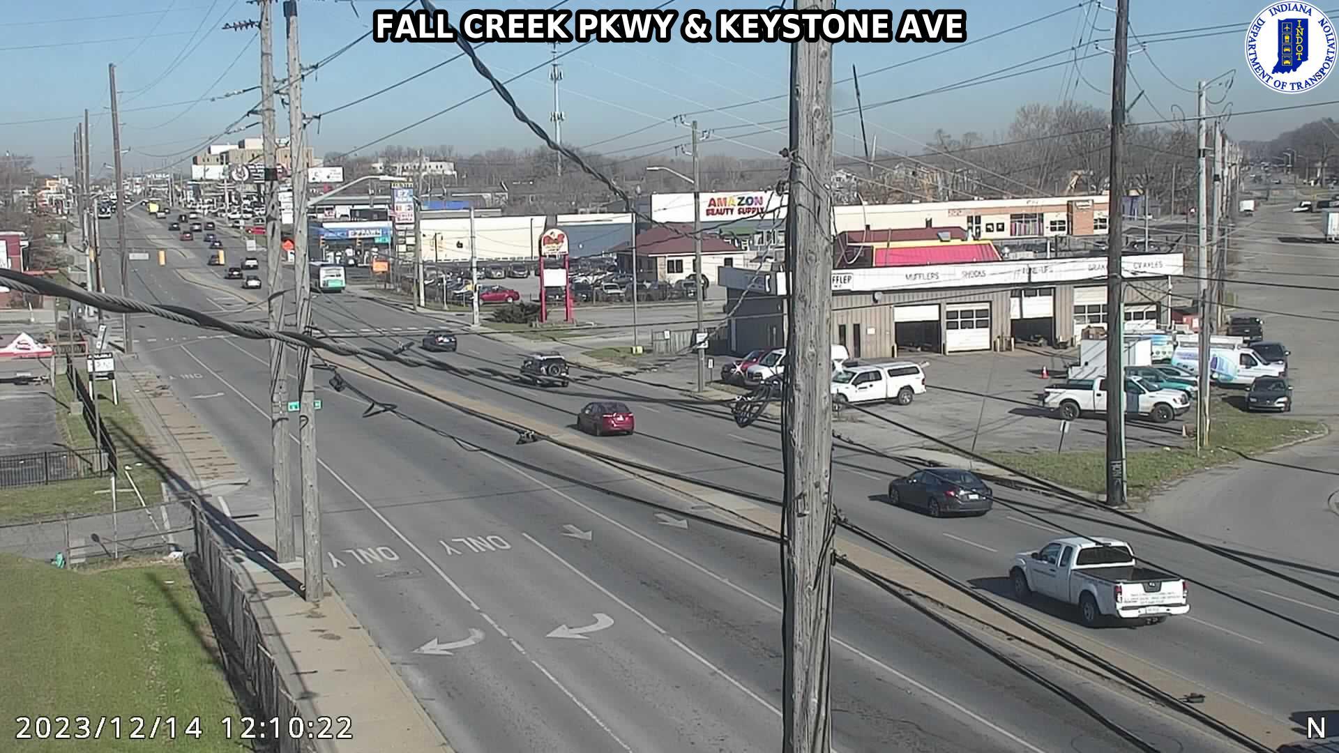 Traffic Cam Indianapolis: SIGNAL: FALL CREEK PKWY & KEYSTONE AVE