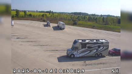 Traffic Cam Janney: I-69: 1-069-250-2-1rp REST PARK ALEXANDRIA NB