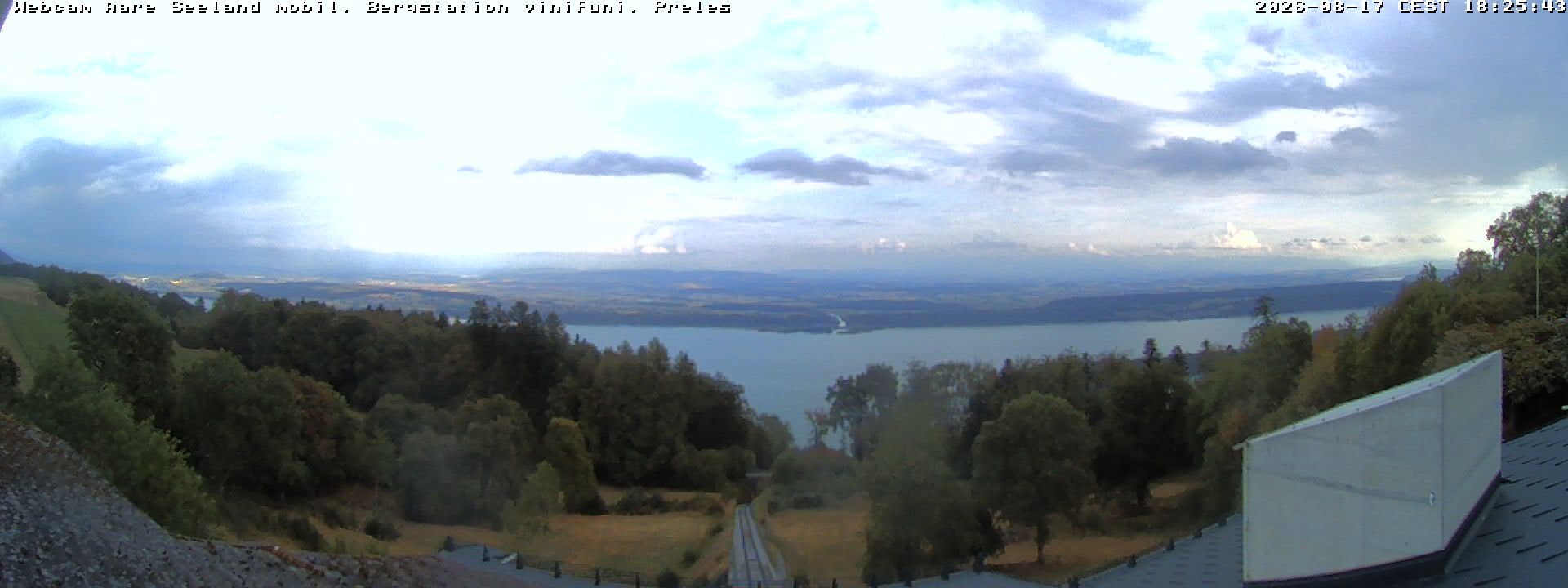 Plateau de Diesse › Südosten: Lake Biel