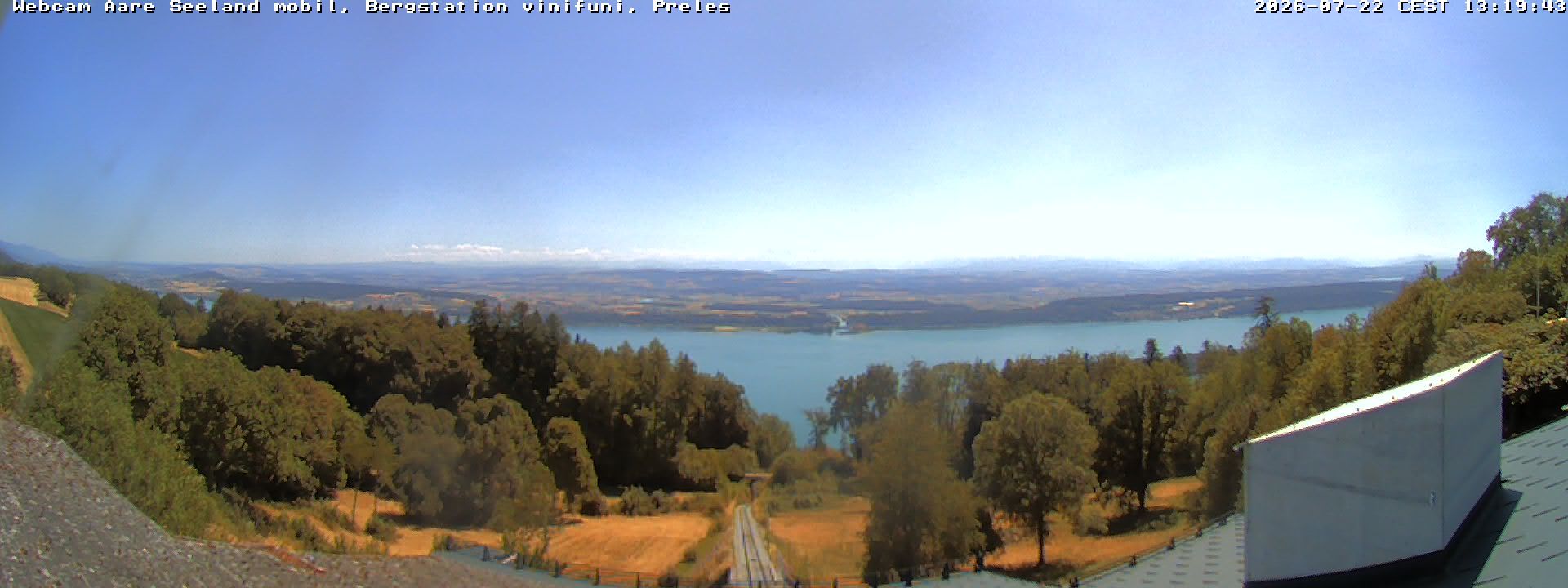 Plateau de Diesse › Südosten: Lake Biel