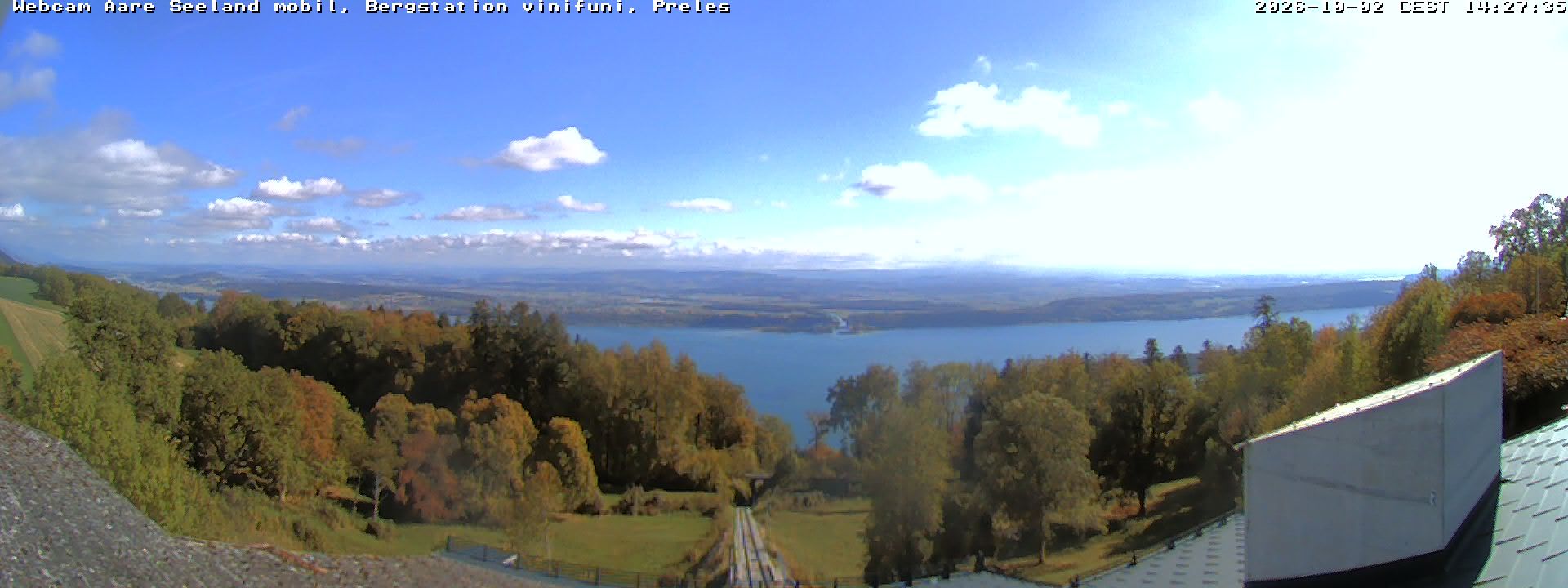 Plateau de Diesse › Südosten: Lake Biel