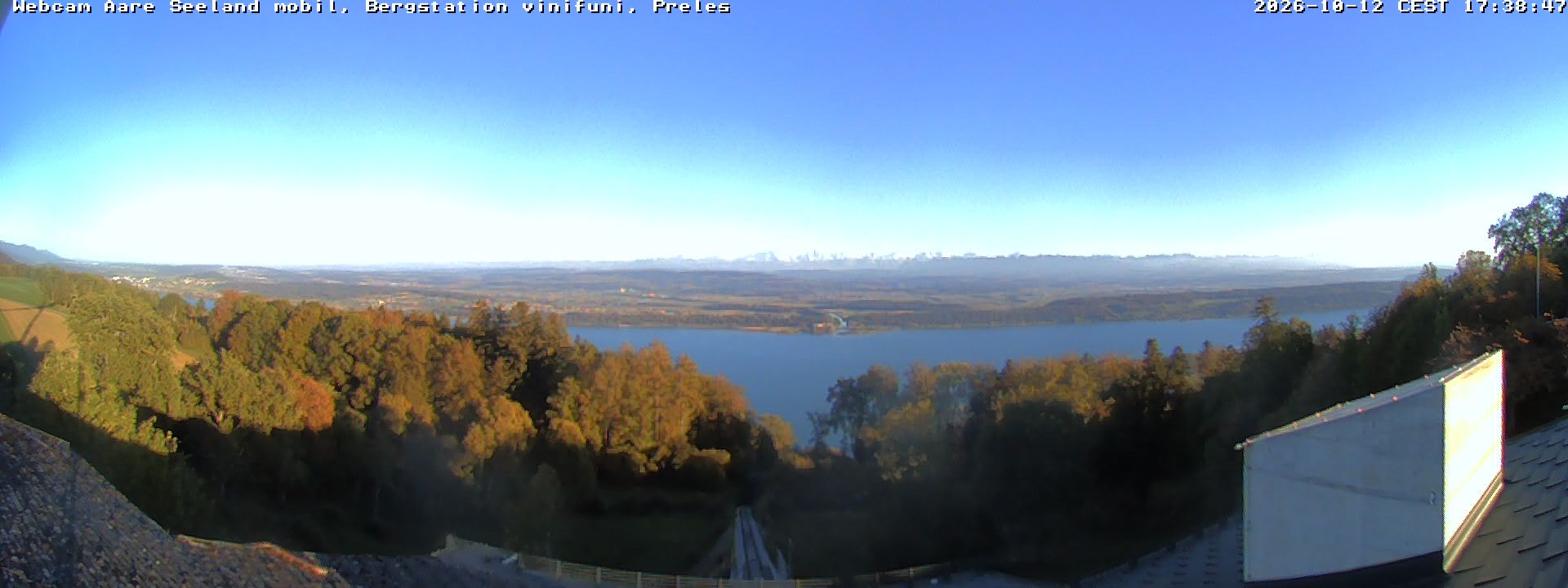 Plateau de Diesse › Südosten: Lake Biel