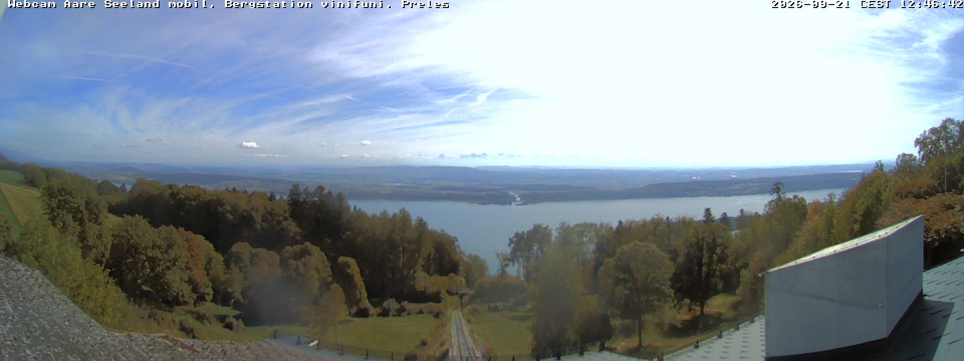 Plateau de Diesse › Südosten: Lake Biel