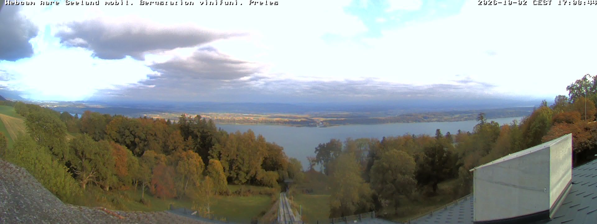 Plateau de Diesse › Südosten: Lake Biel